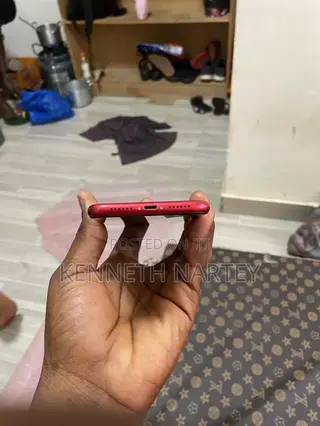 New Apple iPhone XR 64 GB Red