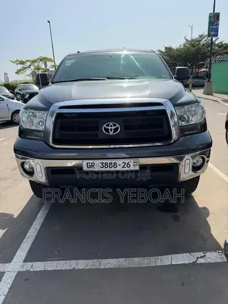 Toyota Tundra Double Cab 4x4 5.7L V8 2013 Gray