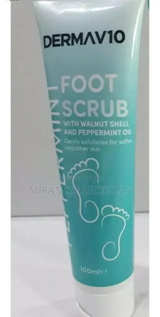 Dermav10 Peppermint Footscrub.