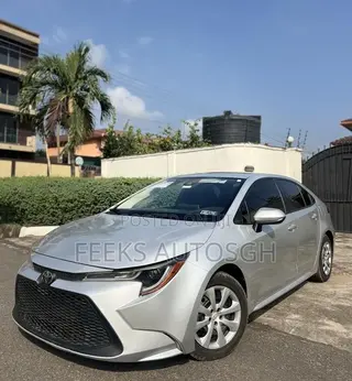 Toyota Corolla LE 2020 Silver