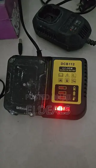 Dewalt Charger DCB112 10.8V to 20V Fast Charger