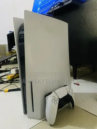 Ps5 Standard for Sale. Comes With 6 Games