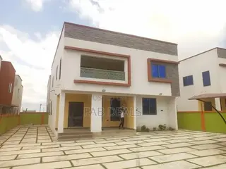 Furnished 4bdrm Apartment in Takoradi for sale