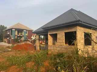 4bdrm Bungalow in Afratia, Atwima Kwanwoma for sale