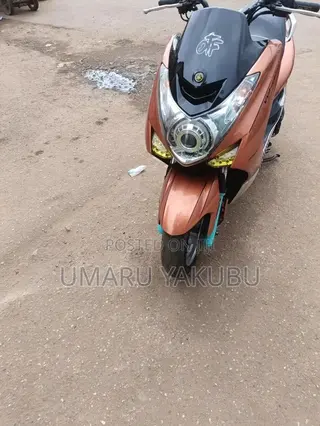 Yamaha 2025 Orange