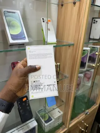New Apple iPhone 16 256 GB Green