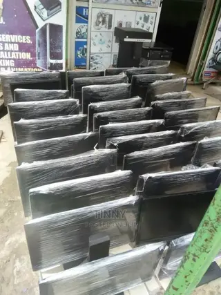 Computer Moniters 4sale 18" to 24"