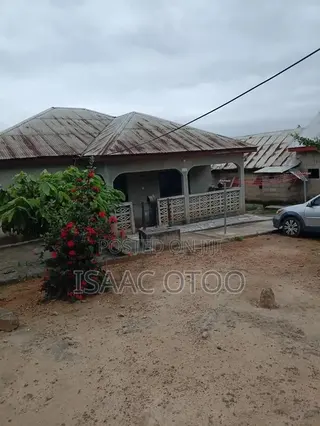 3bdrm House in Adansi South for sale