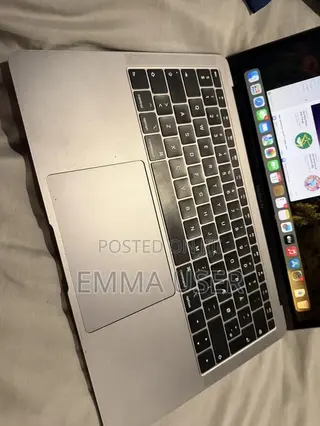 Laptop Apple MacBook Air 2019 8GB Intel Core i5 SSD 500GB
