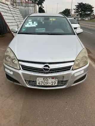 Opel Astra 2009 Silver