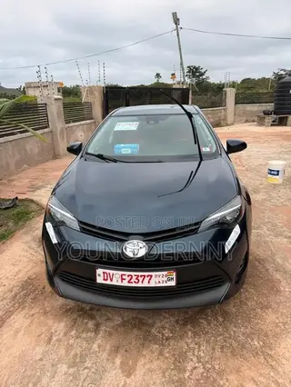 Toyota Corolla LE (1.8L 4cyl 2A) 2018