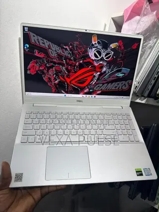 Laptop Dell Inspiron 15 7590 16GB Intel Core i7 SSD 512GB