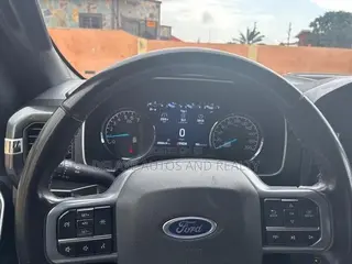 Ford F-150 LARIAT 2023 Black