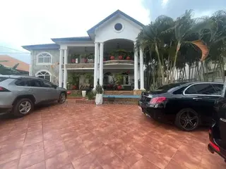 Furnished 6bdrm Mansion in Santasi Kotwi, Kumasi Metropolitan for sale