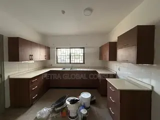 Kitchen Design and Construction