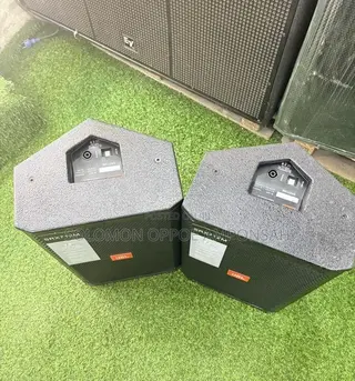 JBL SRX712M 12-Inch Two-Way Stage Monitor/Utility Speakers