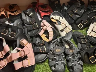 Unisex Sandals for Children and Adult