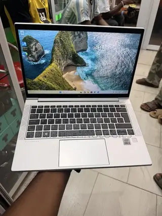 Laptop HP EliteBook 830 G7 8GB Intel Core i5 SSD 256GB