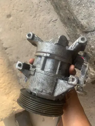 Vitz,Yaris, Echo AC COMPRESSOR