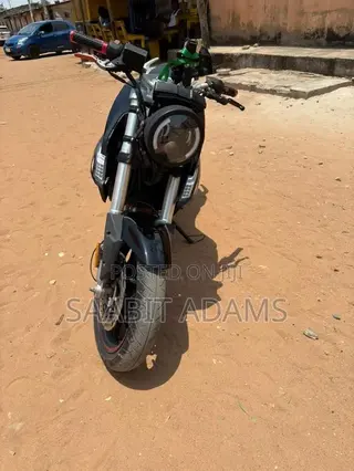 Voge 300R 2025 Black