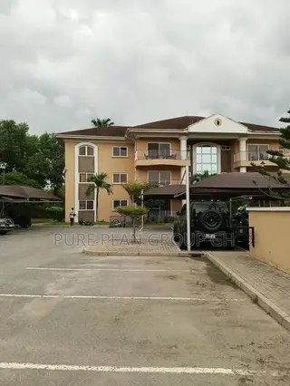 Furnished 4bdrm Apartment in Airport Residential for rent