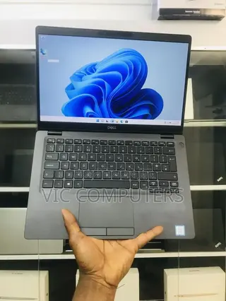 Laptop Dell Latitude 5300 8GB Intel Core i7 SSD 256GB