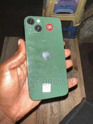 Apple iPhone 13 128 GB Green