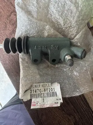 Toyota LandCruiser Pickup Mark2, LC79 Series Original Clutch Slave Pot