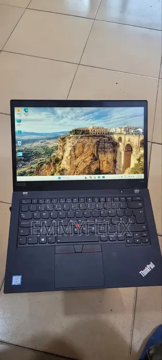 Laptop Lenovo ThinkPad P43s 8GB Intel Core i7 SSD 256GB