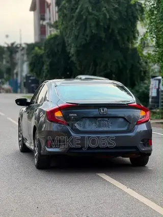Honda Civic EX Sedan 2018 Gray