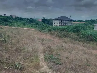 Land in Kansaworodo