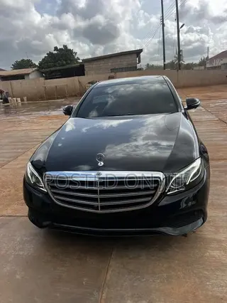 Mercedes-Benz E300 2019 Black