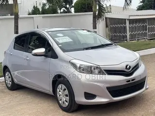 Toyota Vitz 1.3 FWD 3dr 2014 Purple