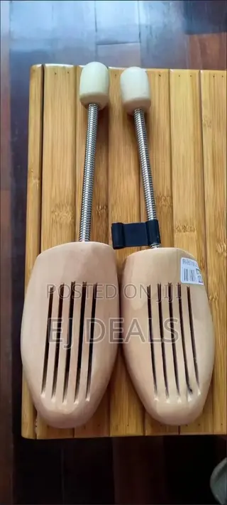 Wooden Shoe Tree Size 42-46 a Pair