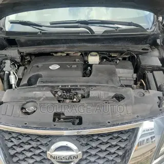 Nissan Pathfinder SL 4dr SUV 4WD (3.5L 6cyl CVT) 2015 Gray