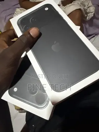 New Apple iPhone 18 Pro Max 256 GB Black