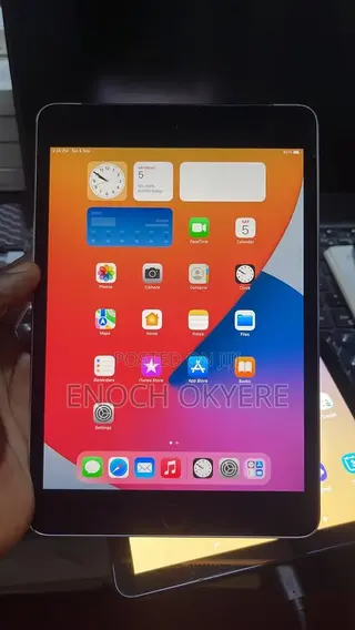 Apple iPad mini 4 128 GB Silver