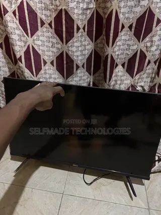 Hikers 32’ Satellite TV