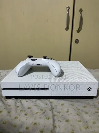 Xbox 1s With 4 Games
