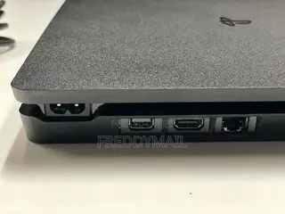 Play Station 4
