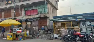 4bdrm House in Seekers Realty, Abossey Okai for sale