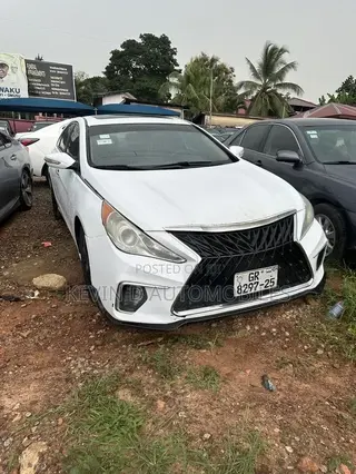Hyundai Sonata Limited 2.0T Sedan (2.0L 4cyl 6A) 2012 White