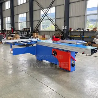 Industrial Precision Wood Cutting Machine (Sliding Table Saw)