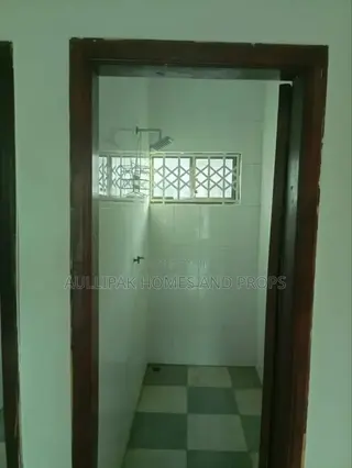 2bdrm House in Fair Heavens, Lake Side Estate for rent