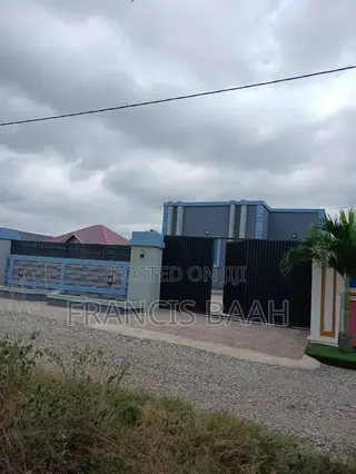 3bdrm House in Shining Star Real, Awutu Senya West for sale