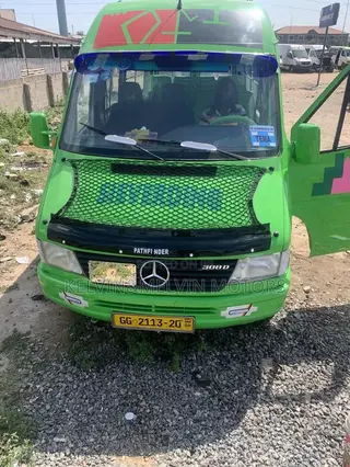 Mercedes-Benz Sprinter 2013 Green