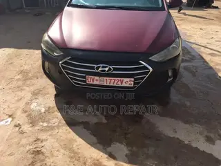 Hyundai Elantra 2027 Red