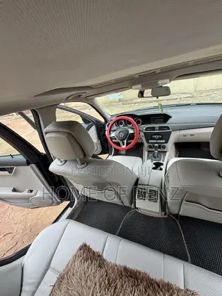 Mercedes-Benz C300 Luxury 4Matic Sedan AWD (3.5L 6cyl 7A) 2014 Blue
