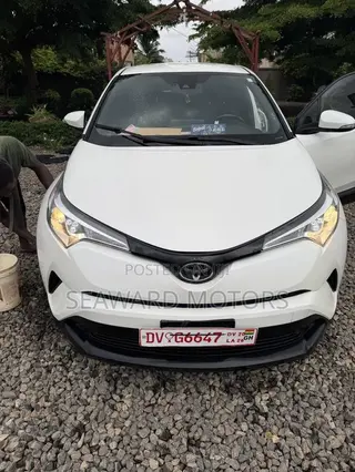 Toyota C-HR XLE Prermium FWD (2.0L 4cyl 2AM) 2018 White