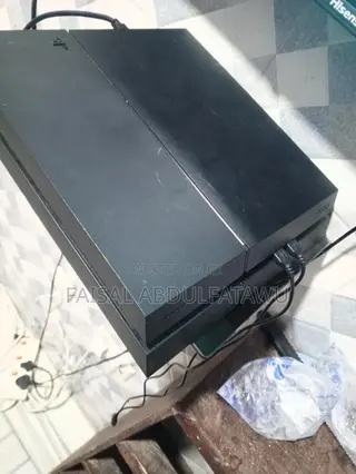 PS 4 Standard